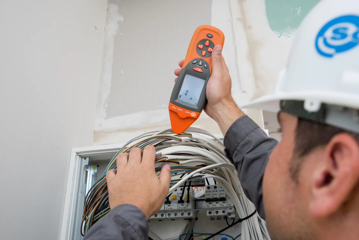 LKZ-720 Cable Detector