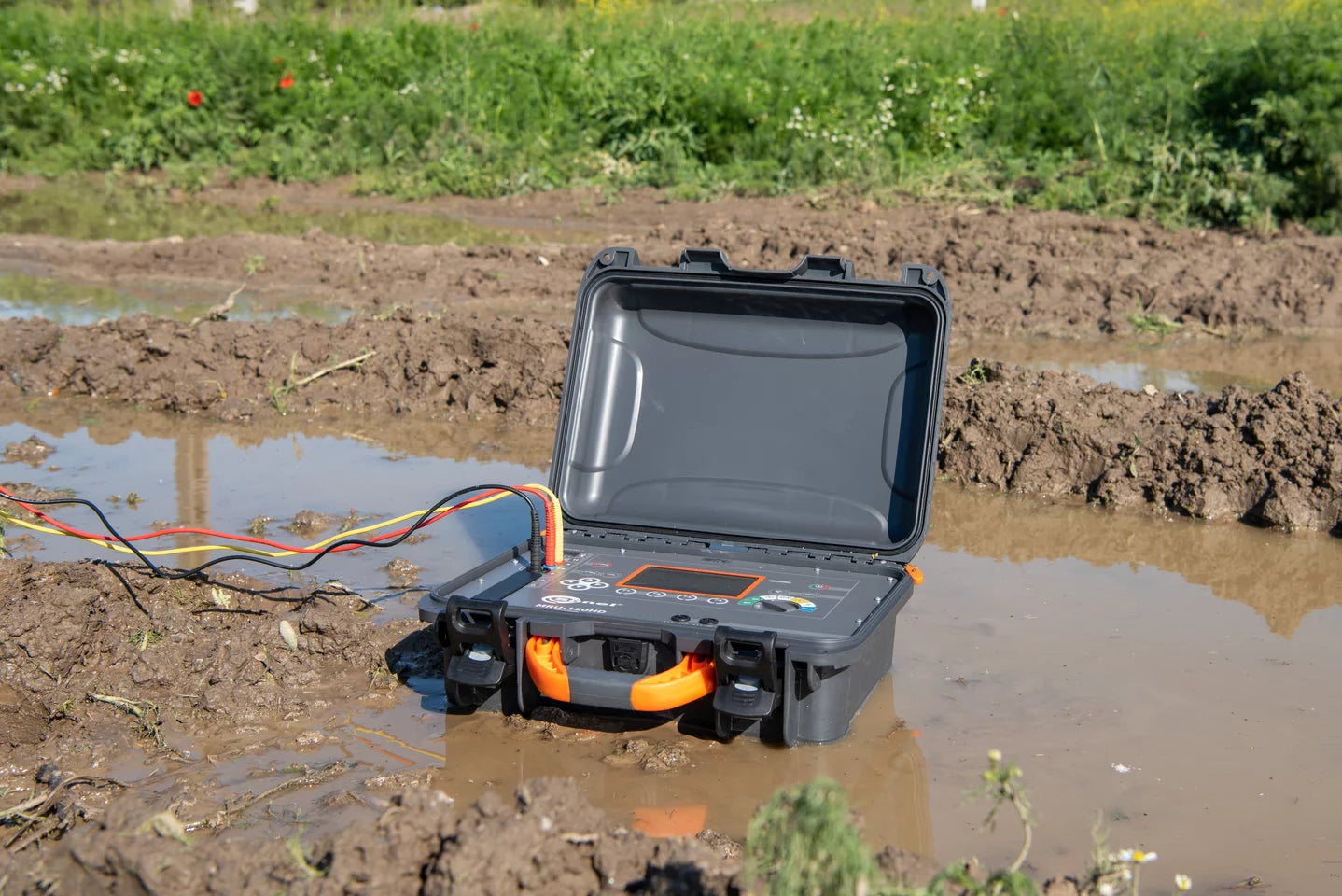 MRU-120 Meter with XL3 case and C3, N1 Clamps