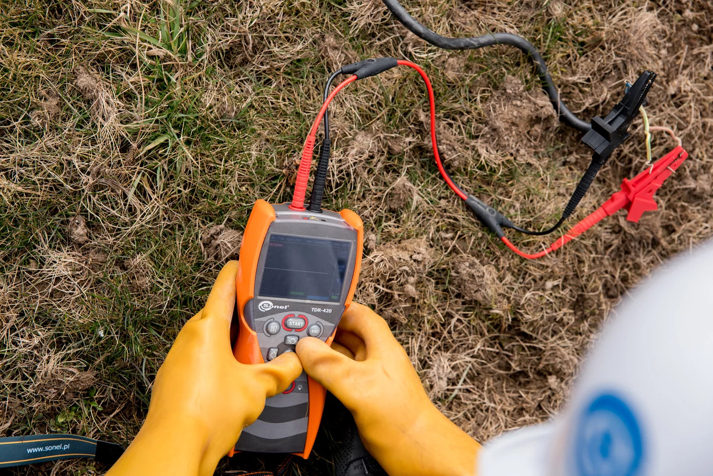 TDR-420 Time Domain Reflectometer