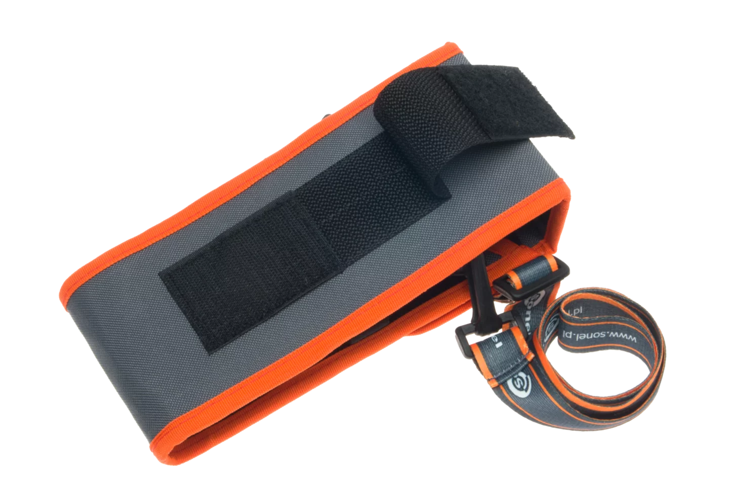 S-3  Carrying case