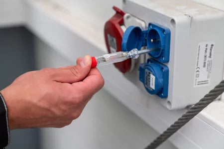 Screwdriver set 6-pieces + voltage tester