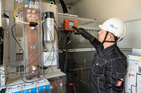 PQM-711 LTE Power Quality Analyzer