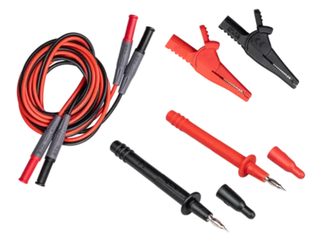 Set of cables for voltage measurement